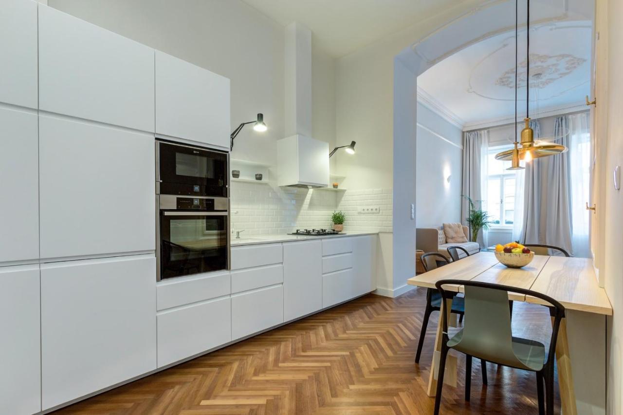 Central Basilica Apartman Boedapest Buitenkant foto